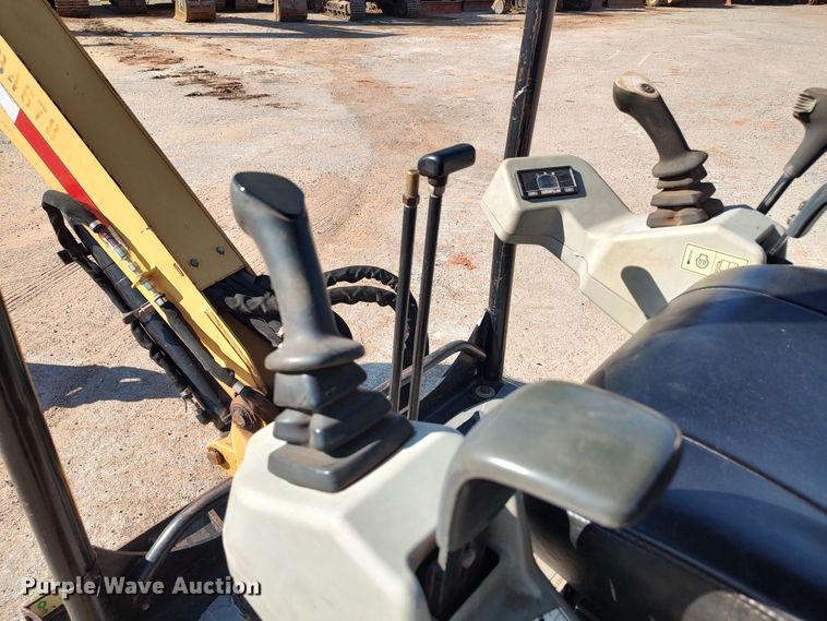 image for item LK9839 2009 Caterpillar 301.8C  mini excavator