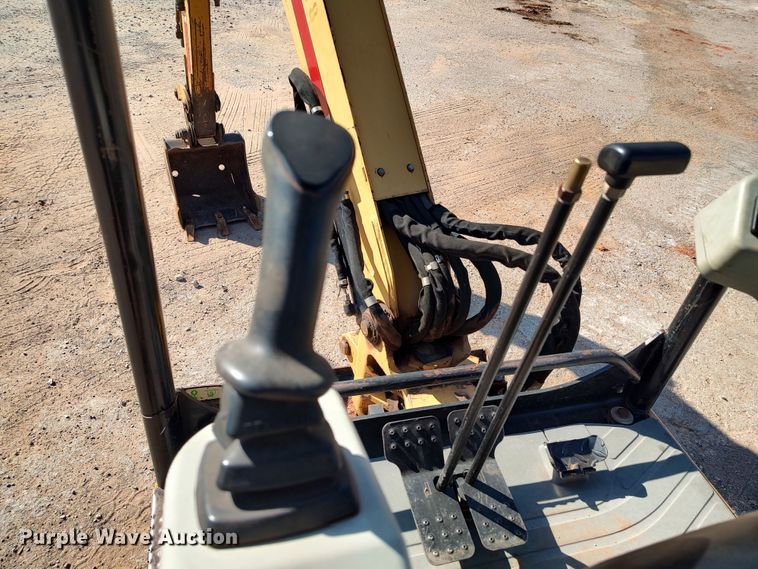 image for item LK9839 2009 Caterpillar 301.8C  mini excavator