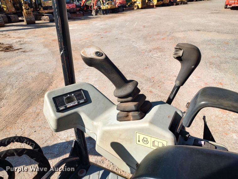 image for item LK9839 2009 Caterpillar 301.8C  mini excavator