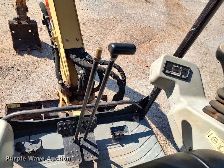 image for item LK9839 2009 Caterpillar 301.8C  mini excavator