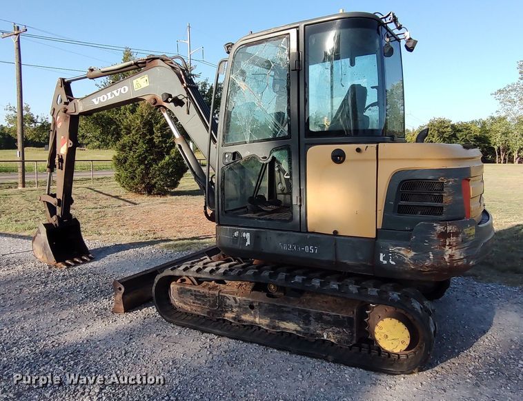image for item LK9856 2012 Volvo EC55C  mini excavator