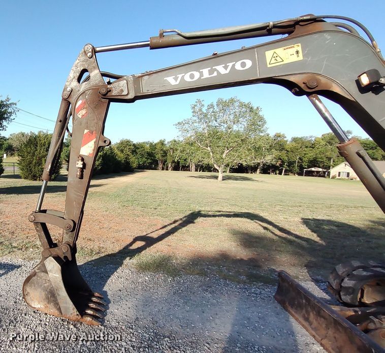 image for item LK9856 2012 Volvo EC55C  mini excavator
