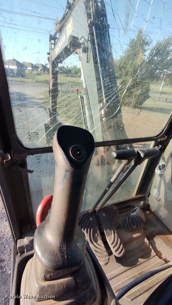 image for item LK9856 2012 Volvo EC55C  mini excavator