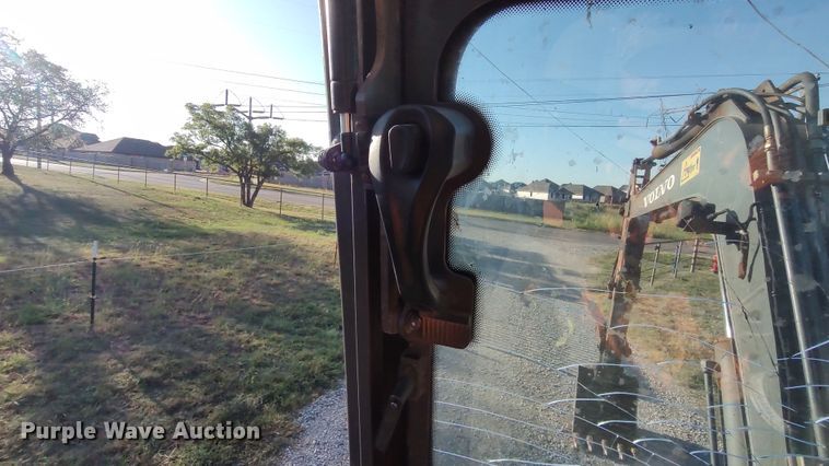 image for item LK9856 2012 Volvo EC55C  mini excavator