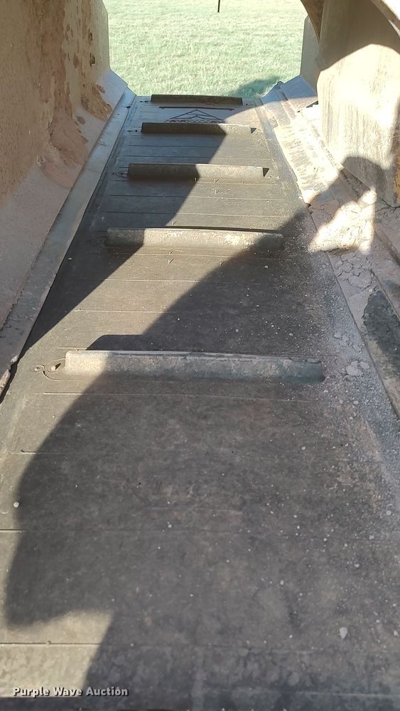 image for item LK9857 1995 Vermeer T655  trencher