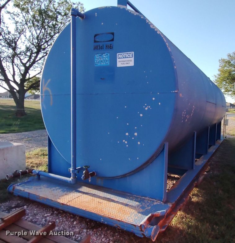 image for item LK9858 2007 Mcdonald  fuel tank