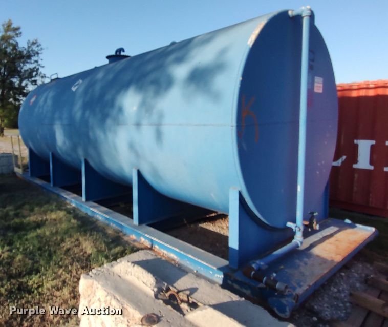 image for item LK9858 2007 Mcdonald  fuel tank