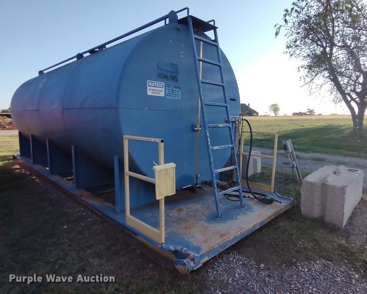 image for item LK9858 2007 Mcdonald  fuel tank