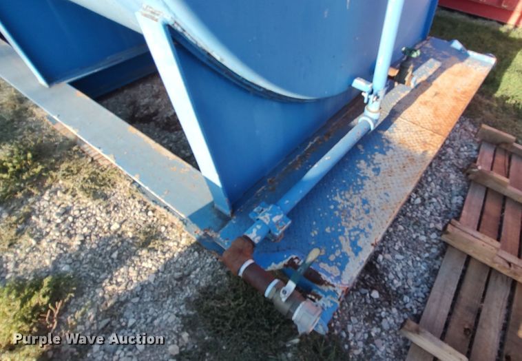 image for item LK9858 2007 Mcdonald  fuel tank