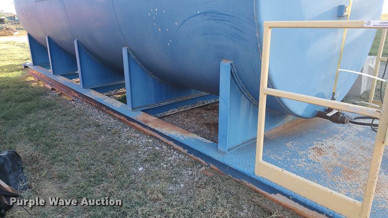 image for item LK9858 2007 Mcdonald  fuel tank