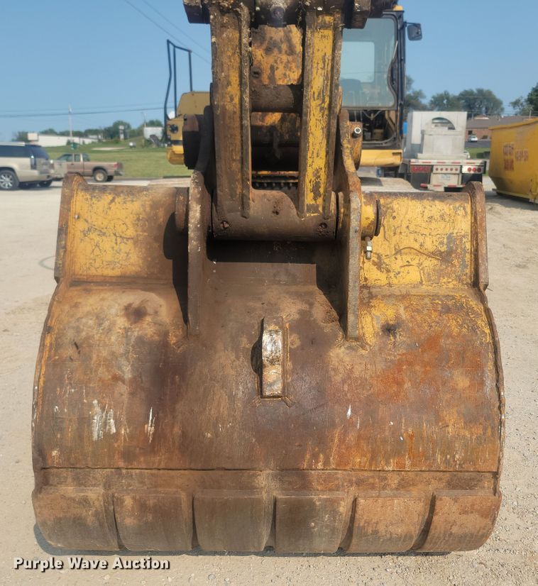 image for item LM9753 1994 Caterpillar 330L  excavator