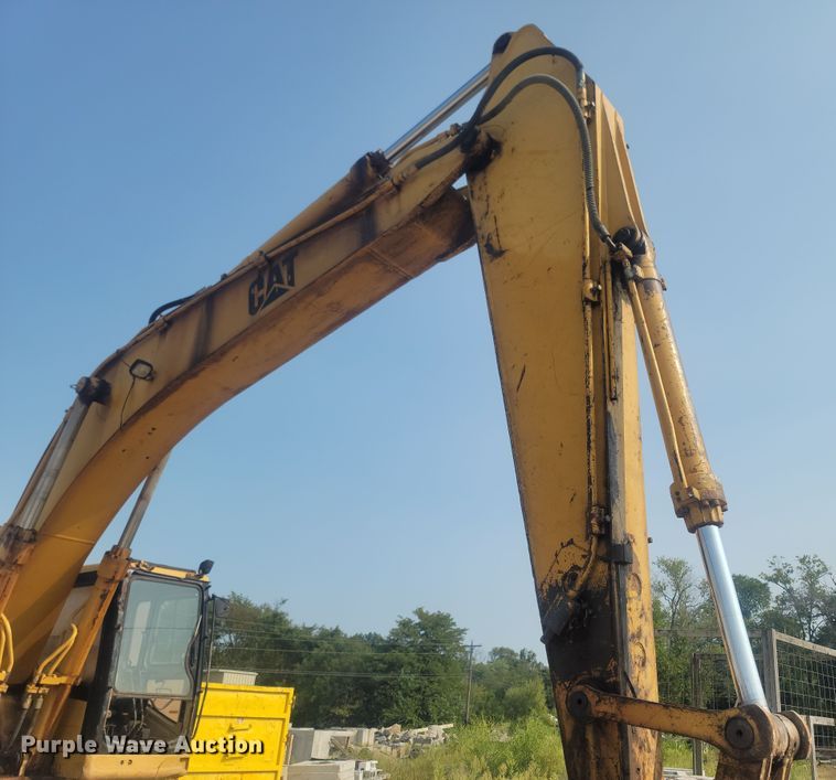 image for item LM9753 1994 Caterpillar 330L  excavator