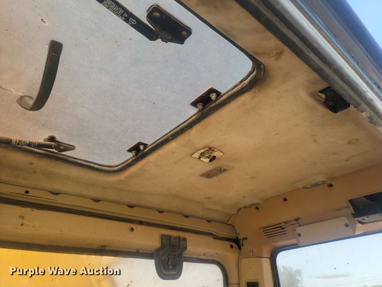 image for item LM9753 1994 Caterpillar 330L  excavator