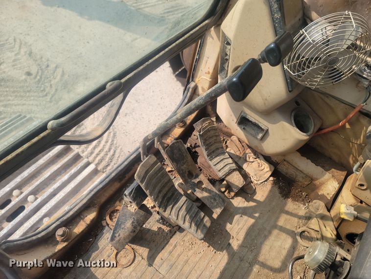 image for item LM9753 1994 Caterpillar 330L  excavator