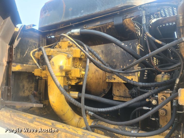 image for item LM9753 1994 Caterpillar 330L  excavator
