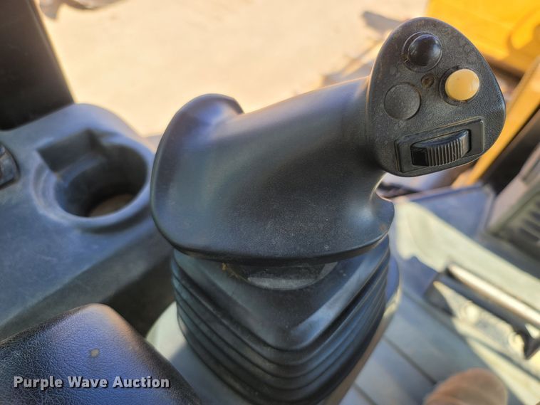 image for item LM9771 2012 Caterpillar D5K2 LGP  dozer