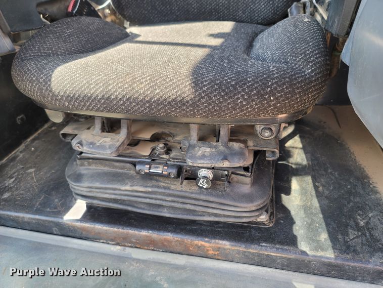 image for item LM9771 2012 Caterpillar D5K2 LGP  dozer