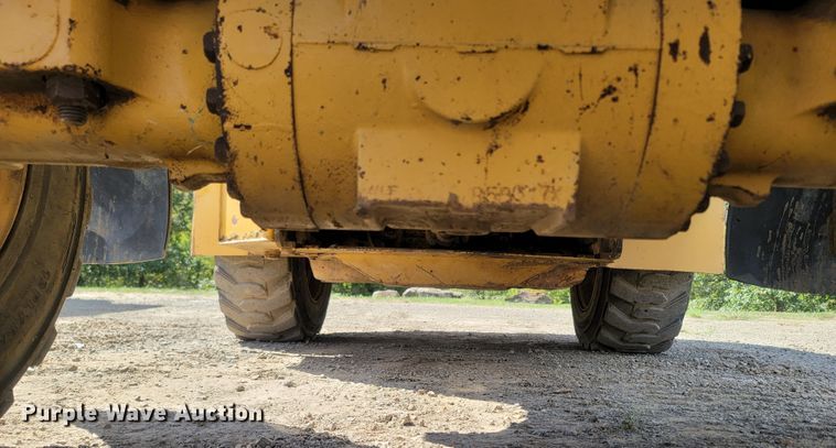 image for item LM9772 2007 Caterpillar 904B  wheel loader