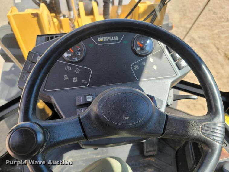 image for item LM9772 2007 Caterpillar 904B  wheel loader