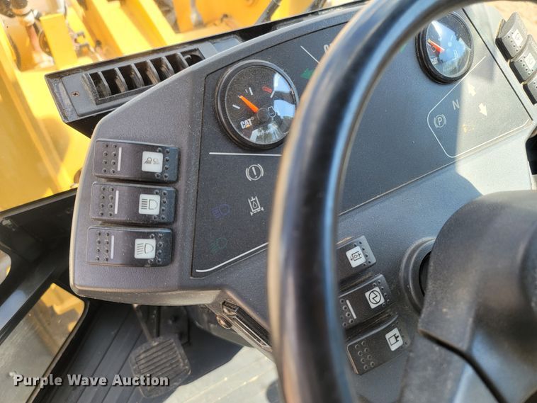 image for item LM9772 2007 Caterpillar 904B  wheel loader