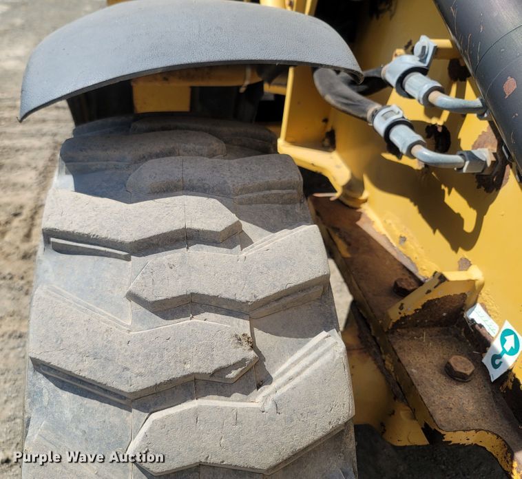 image for item LM9772 2007 Caterpillar 904B  wheel loader