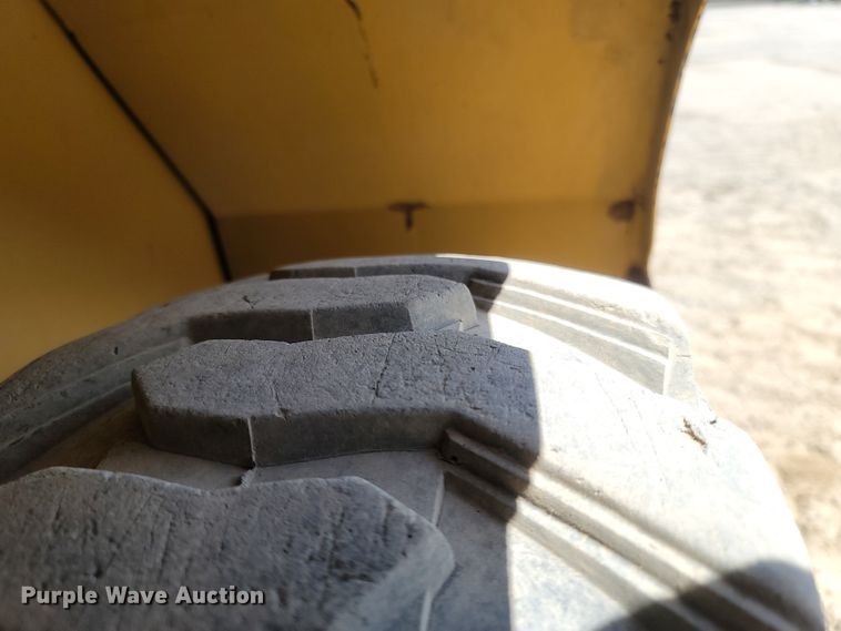 image for item LM9772 2007 Caterpillar 904B  wheel loader