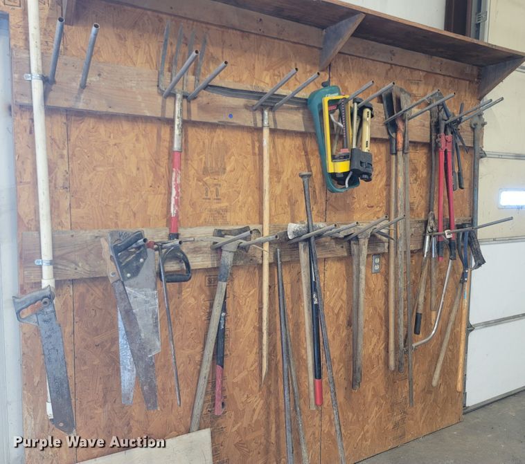 image for item LM9779 Tools