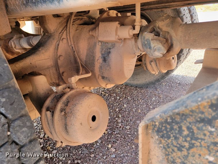 image for item LO9047 1988 Ford LT9000  dump truck