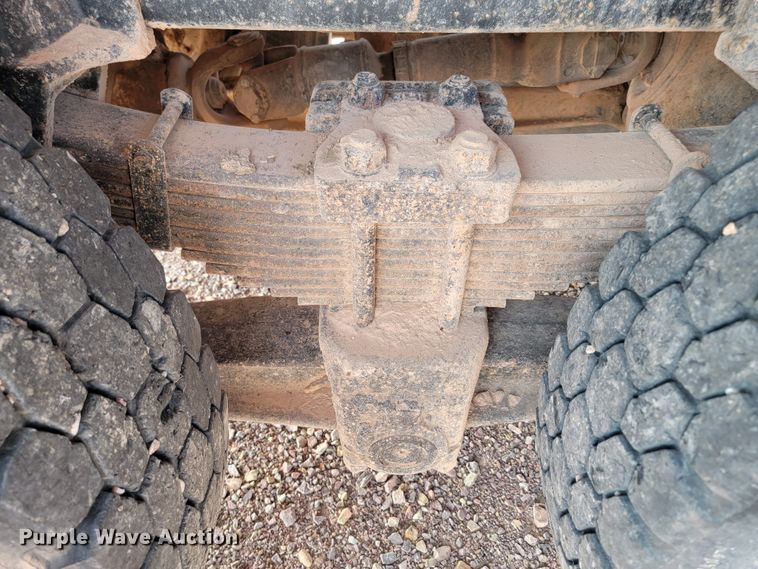 image for item LO9047 1988 Ford LT9000  dump truck