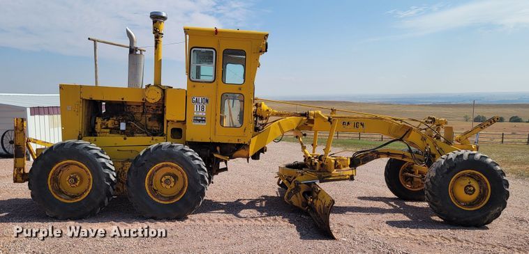 image for item LO9048 1971 Galion 118C  rigid frame motor grader