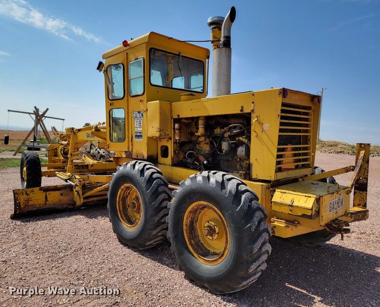 image for item LO9048 1971 Galion 118C  rigid frame motor grader