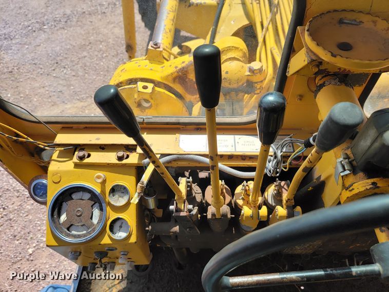 image for item LO9048 1971 Galion 118C  rigid frame motor grader