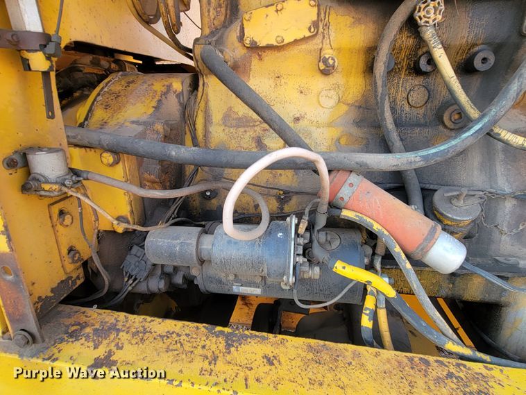 image for item LO9048 1971 Galion 118C  rigid frame motor grader