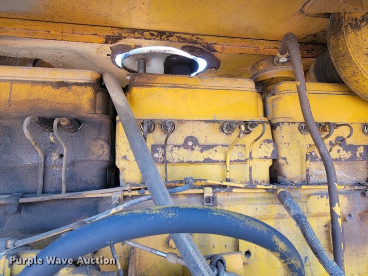 image for item LO9048 1971 Galion 118C  rigid frame motor grader