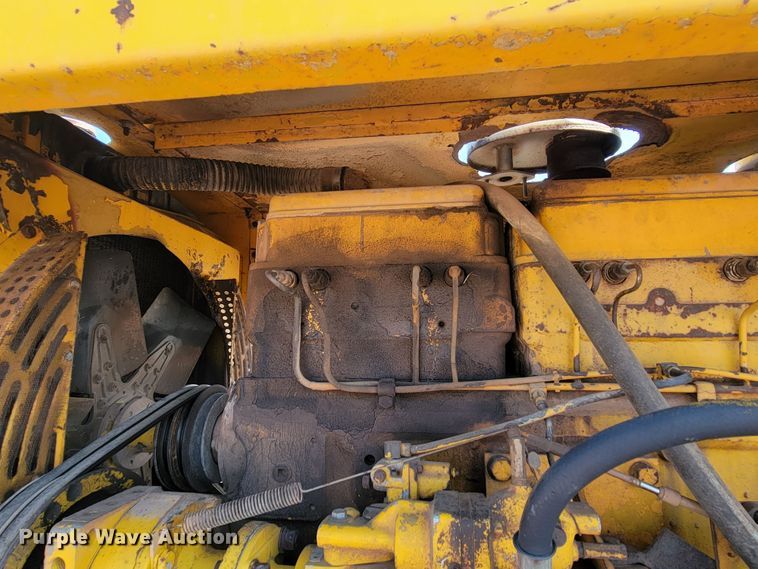 image for item LO9048 1971 Galion 118C  rigid frame motor grader