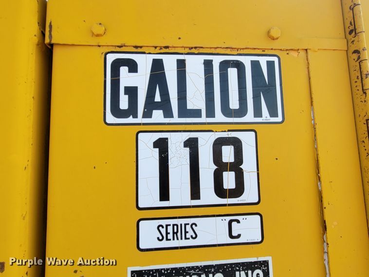image for item LO9048 1971 Galion 118C  rigid frame motor grader
