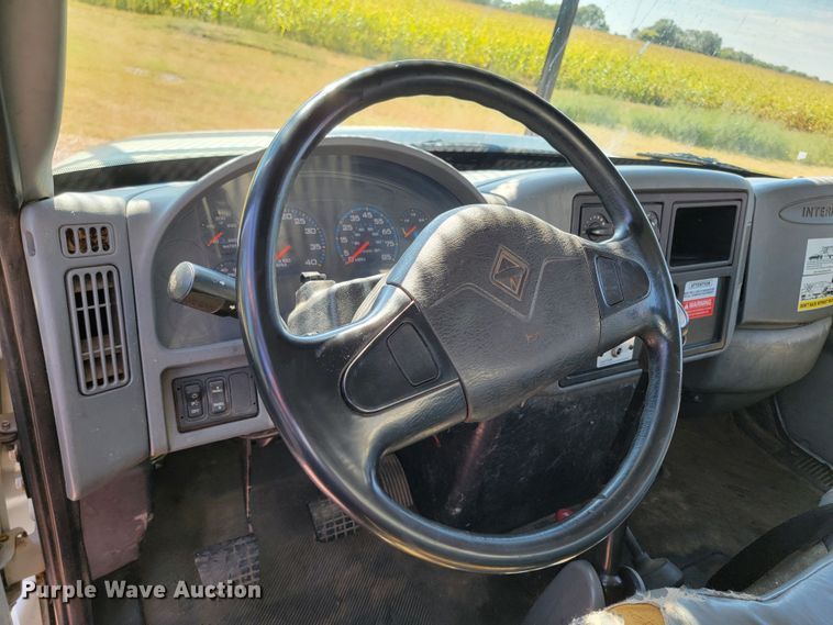 image for item LO9056 2004 International 4300  forestry bucket truck