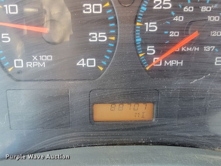 image for item LO9056 2004 International 4300  forestry bucket truck