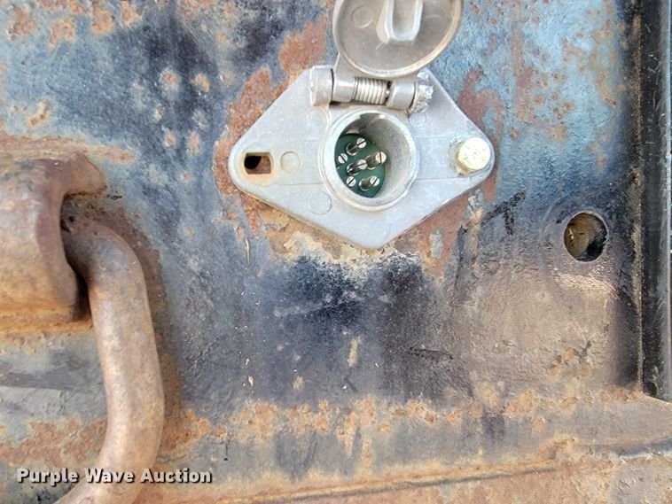 image for item LO9056 2004 International 4300  forestry bucket truck