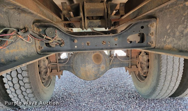 image for item LO9056 2004 International 4300  forestry bucket truck