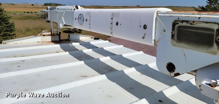 image for item LO9056 2004 International 4300  forestry bucket truck