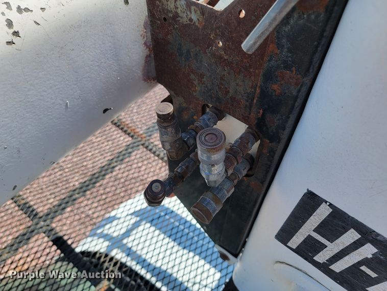 image for item LO9056 2004 International 4300  forestry bucket truck