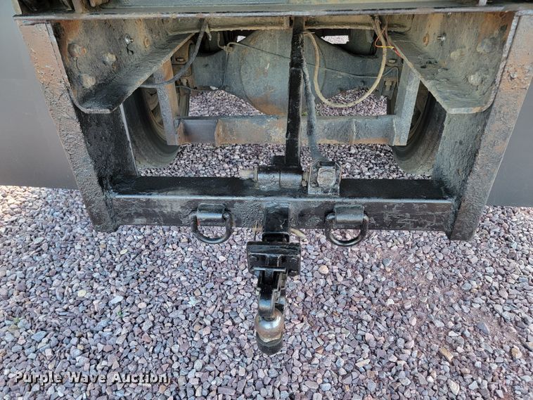 image for item LO9058 2002 International 4300  dump flatbed truck