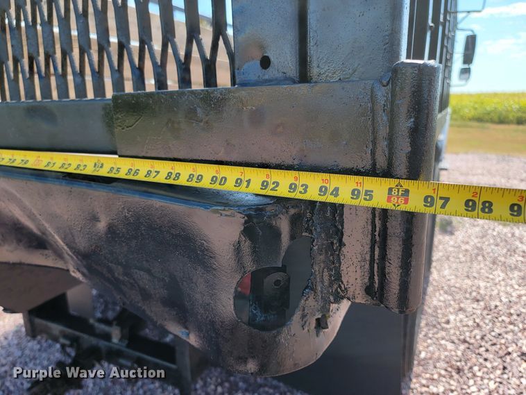 image for item LO9058 2002 International 4300  dump flatbed truck