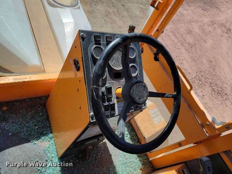 image for item LO9066 2006 Rosco RB-48  broom