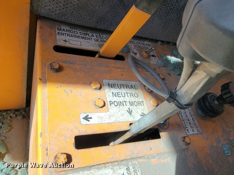 image for item LO9066 2006 Rosco RB-48  broom