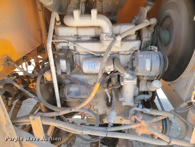 image for item LO9066 2006 Rosco RB-48  broom