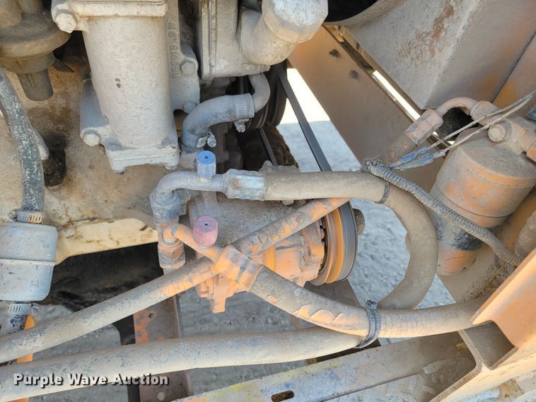 image for item LO9066 2006 Rosco RB-48  broom