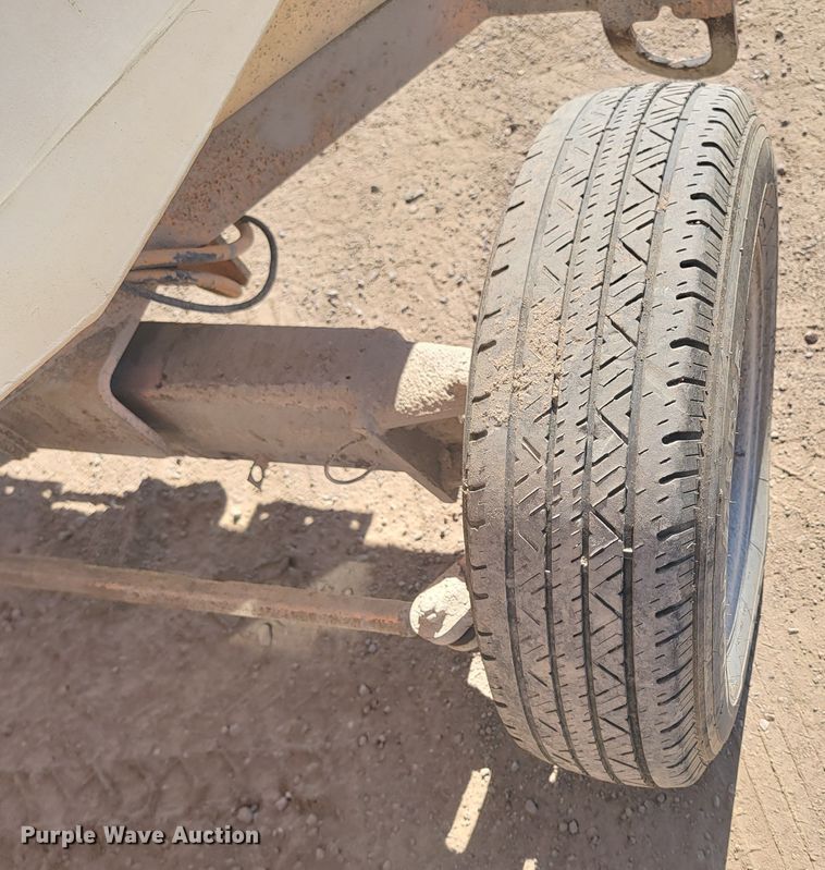 image for item LO9066 2006 Rosco RB-48  broom