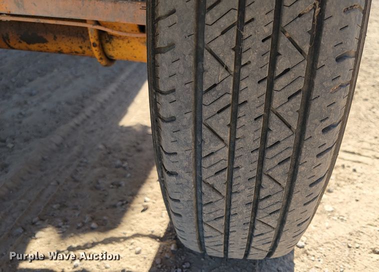 image for item LO9066 2006 Rosco RB-48  broom